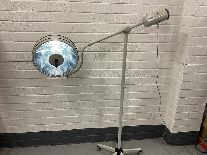 Berchtold Chromophere mobile operating light  C-450