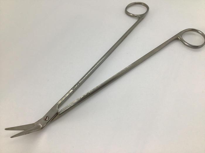 Used Depuy Scissor Cardiovascular Potts Smith Angle Upward 45 Degree 195mm (7-3/4in)